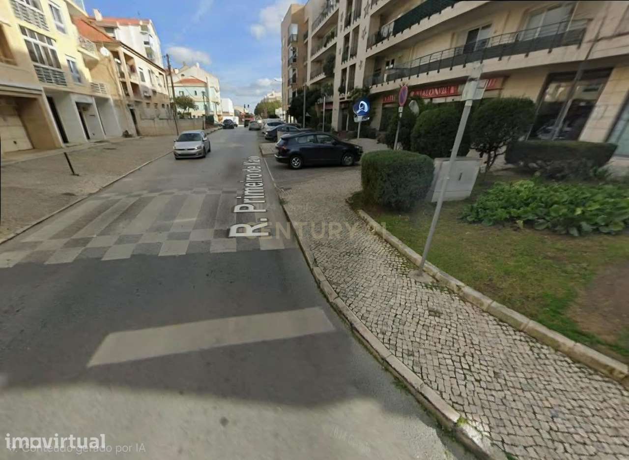 Garagem tipo box - Centro de Vialonga - Grande imagem: 2/6