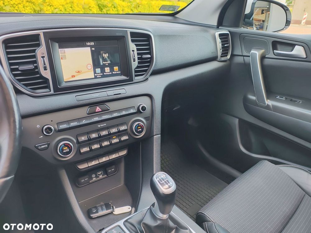 Kia Sportage 1.6 T-GDI Business Line 4WD - 23