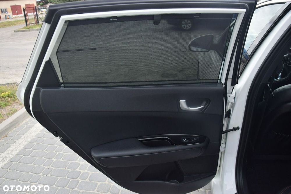Kia Optima - 25