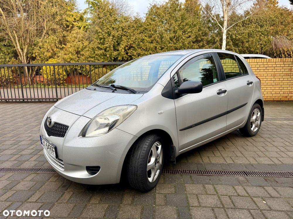 Toyota Yaris 1.3 Luna - 7