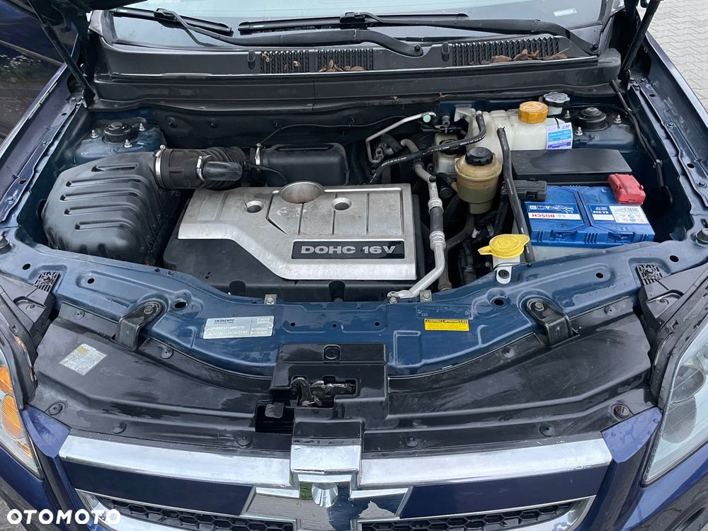Chevrolet Captiva 2.4 LS 5os - 11