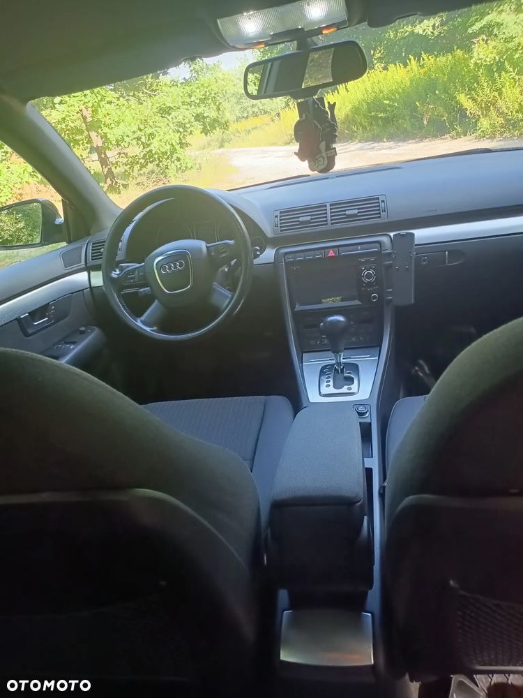 Audi A4 Avant - 33