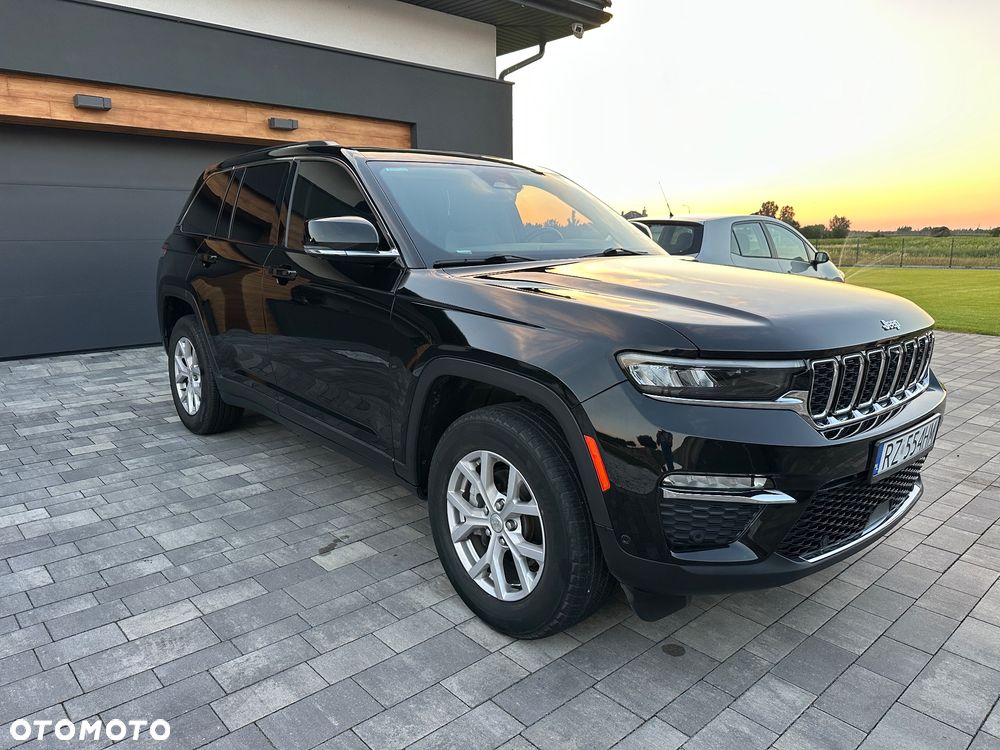 Jeep Grand Cherokee - 1