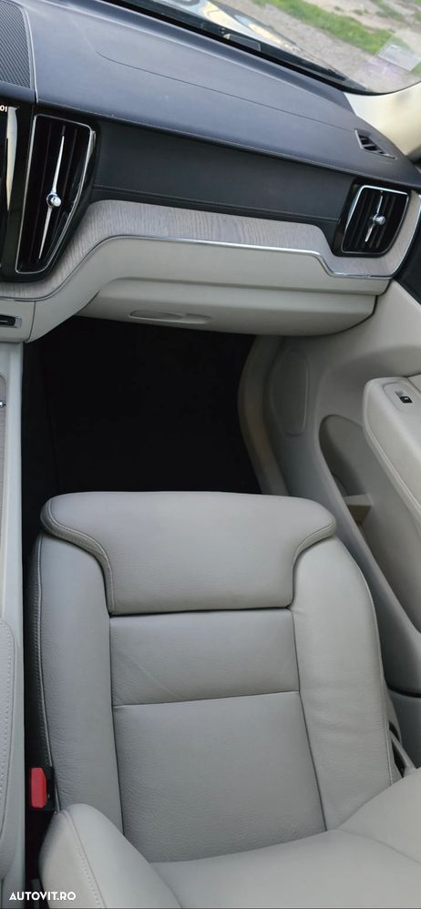 Volvo XC 60 Recharge T6 Twin Engine eAWD Inscription Expression - 30