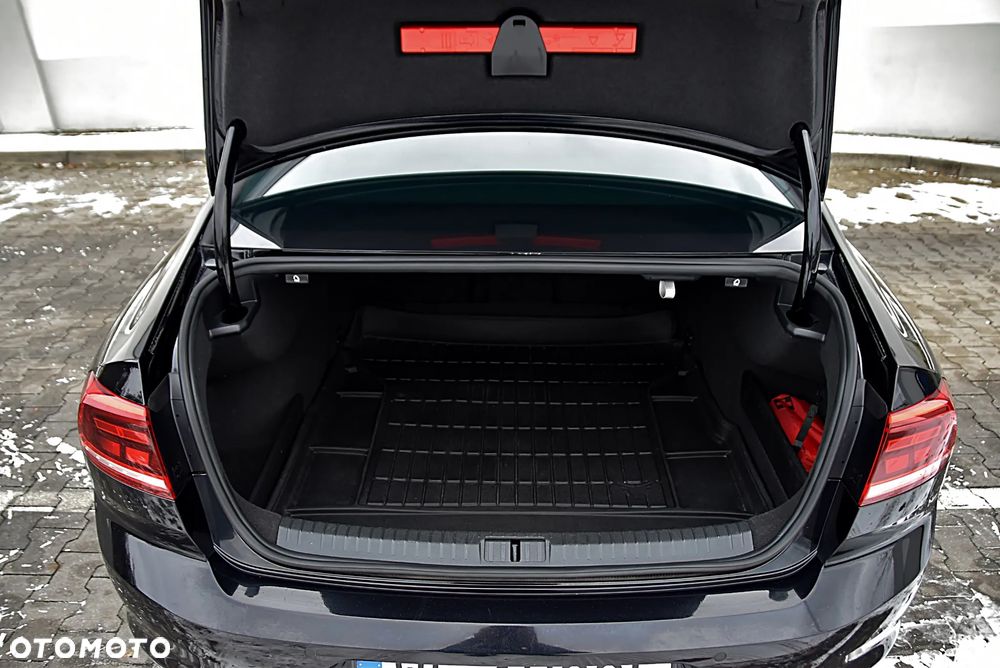 Volkswagen Passat 2.0 TSI Elegance DSG - 13