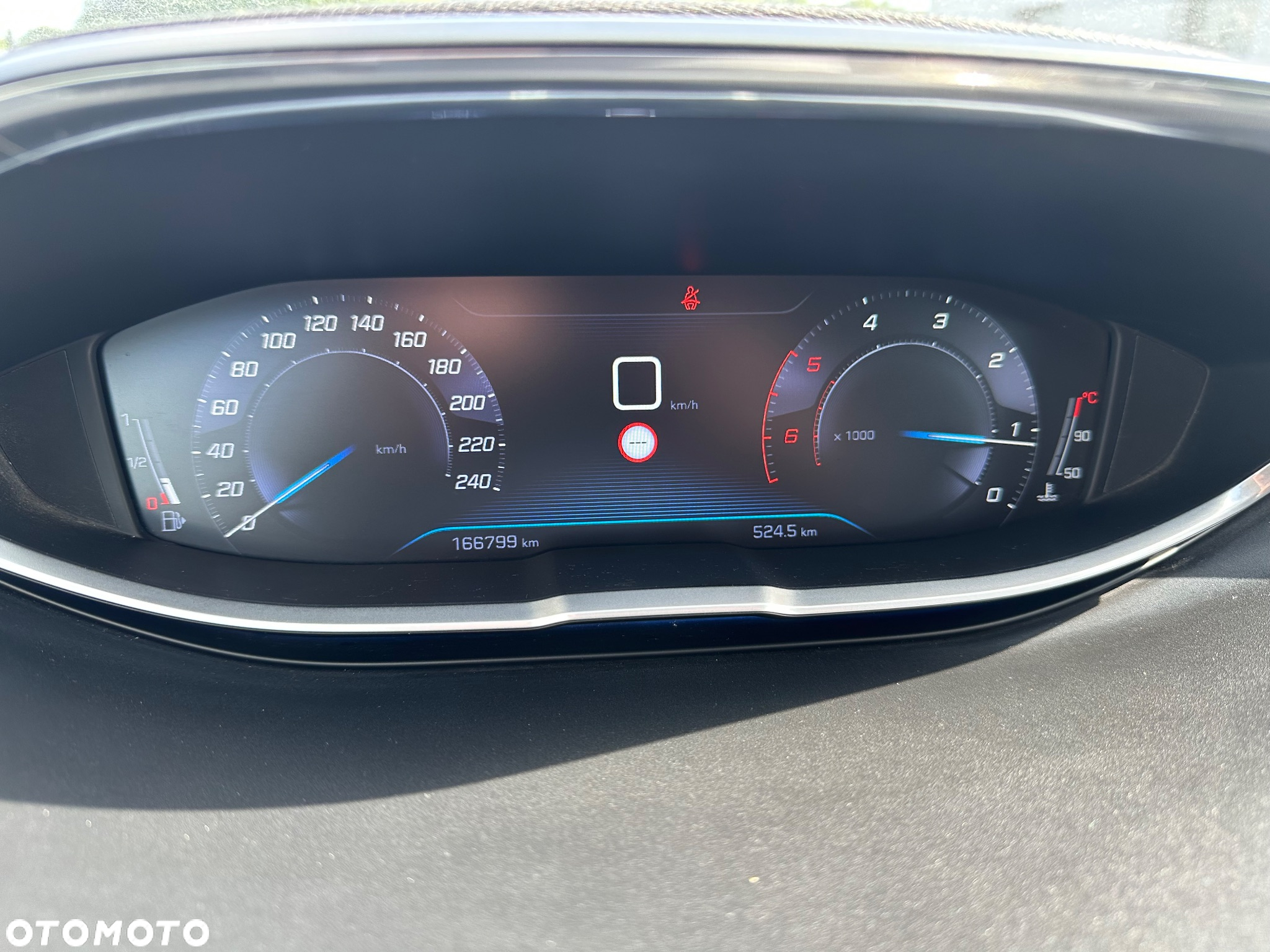 Peugeot 3008 1.6 BlueHDi Allure S&S - 4