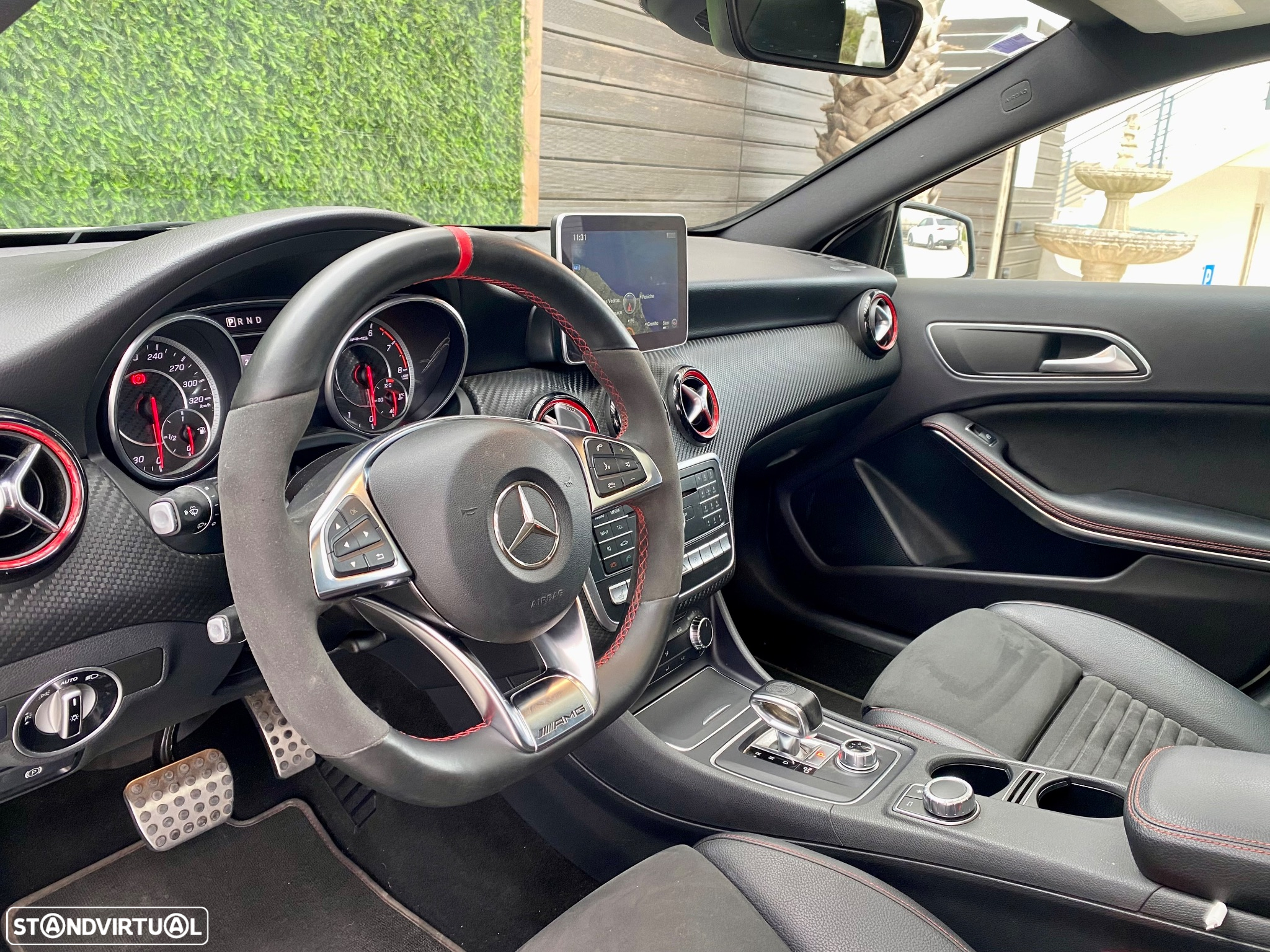 Mercedes-Benz A 45 AMG 4Matic Speedshift 7G-DCT - 35