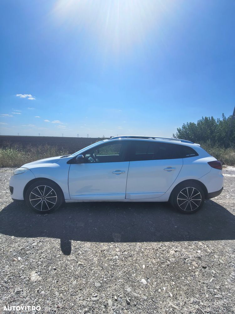 Renault Megane ENERGY dCi 110 Start & Stop Bose Edition - 2