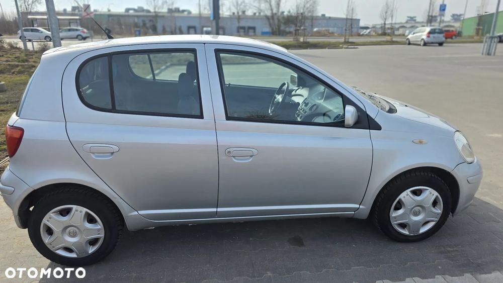 Toyota Yaris 1.3 VVT-i Sol - 8