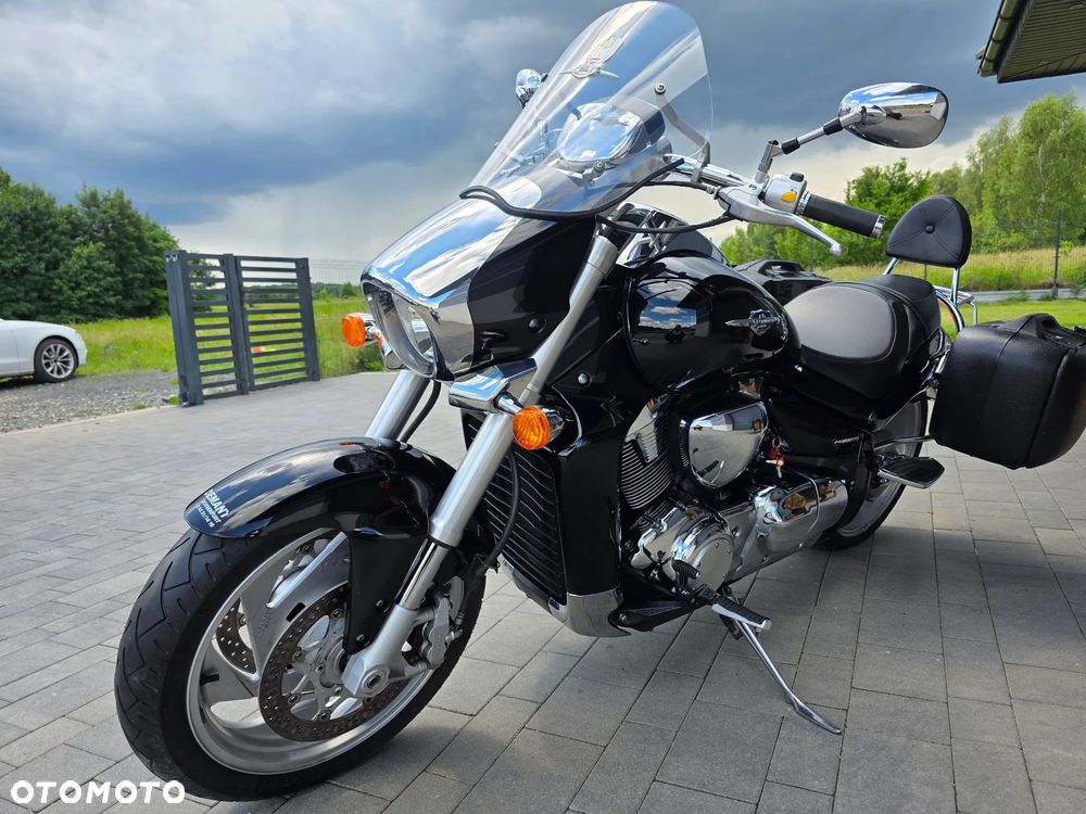 Suzuki Intruder - 16