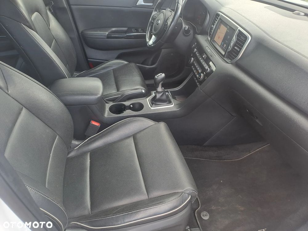 Kia Sportage - 15