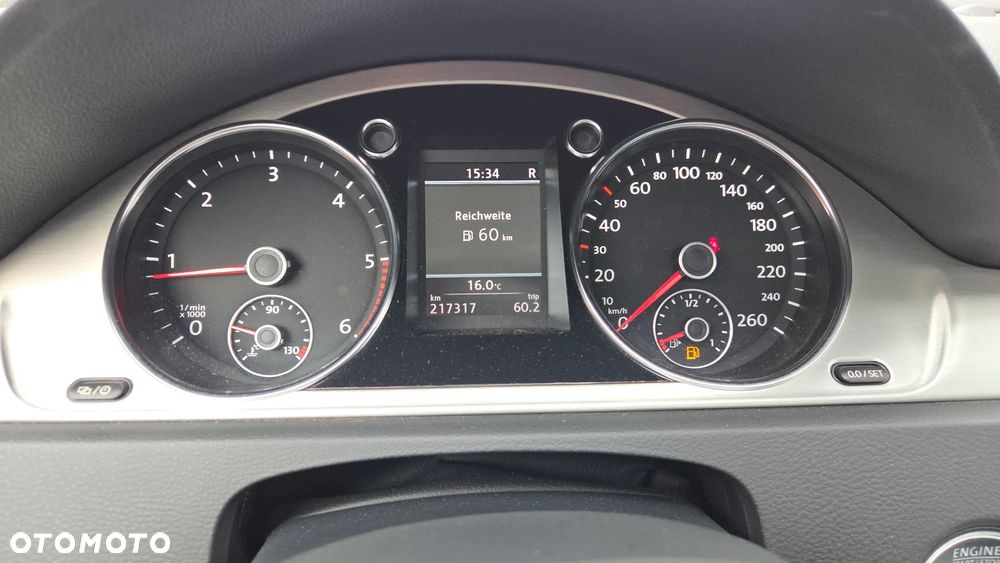 Volkswagen Passat Variant 2.0 TDI 4Motion DSG BlueMotion Tech Highline - 22