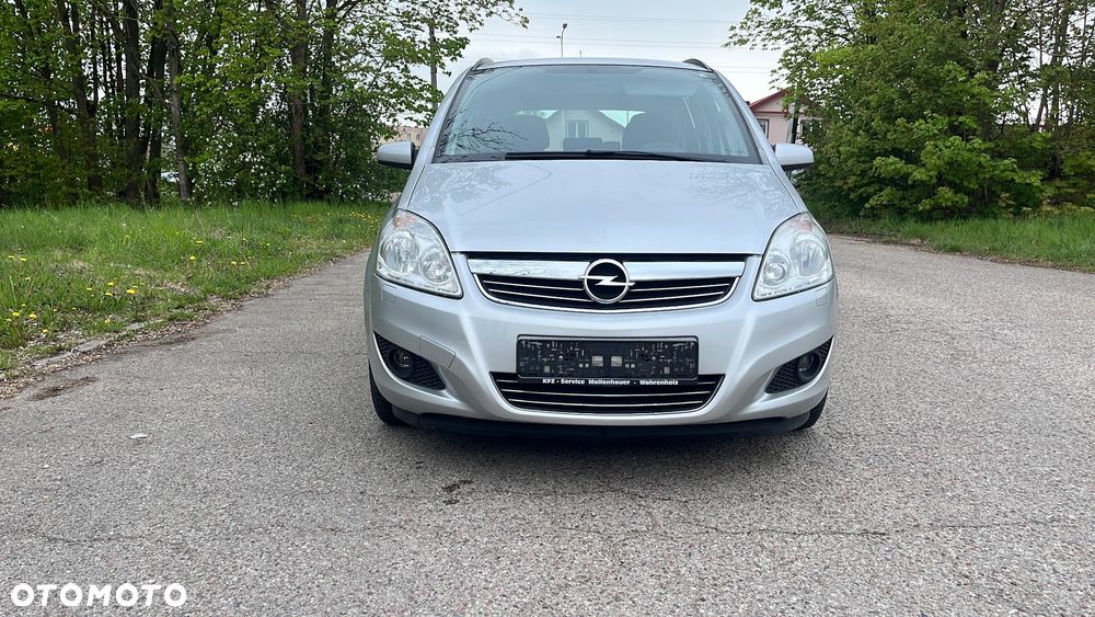Opel Zafira 1.8 Design Edition - 12