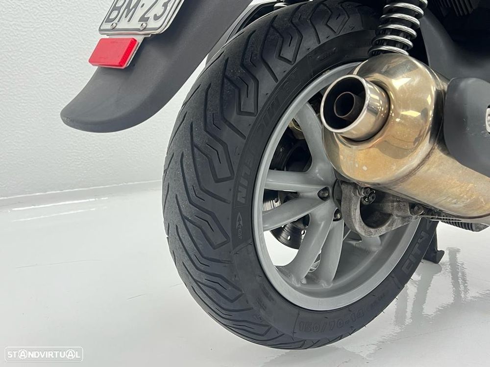 Piaggio Beverly 500 Beverly - 17