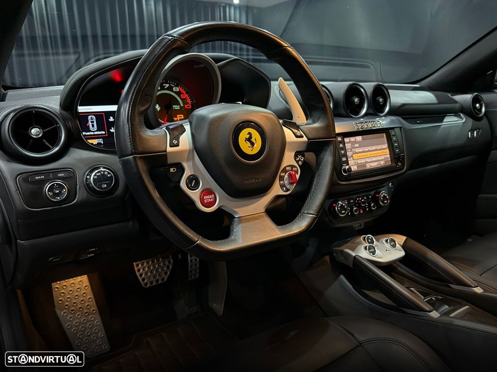 Ferrari FF - 15