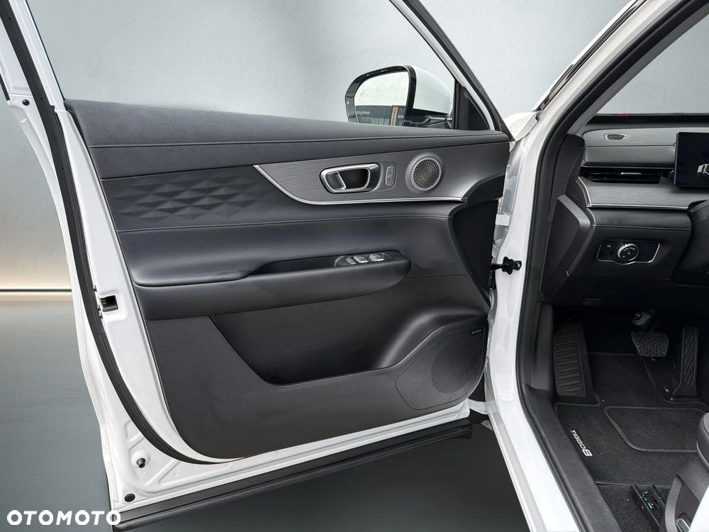 Chery Tiggo 8 - 10