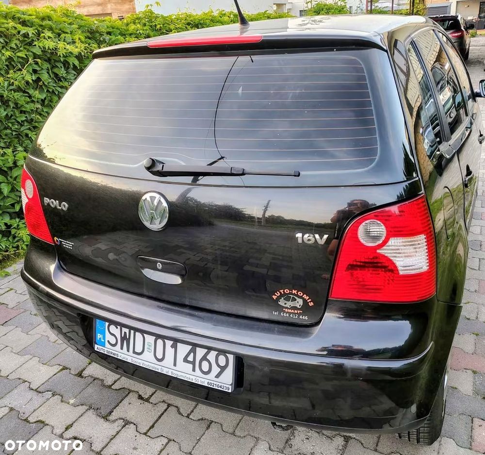 Volkswagen Polo 1.4 16V Comfortline - 3