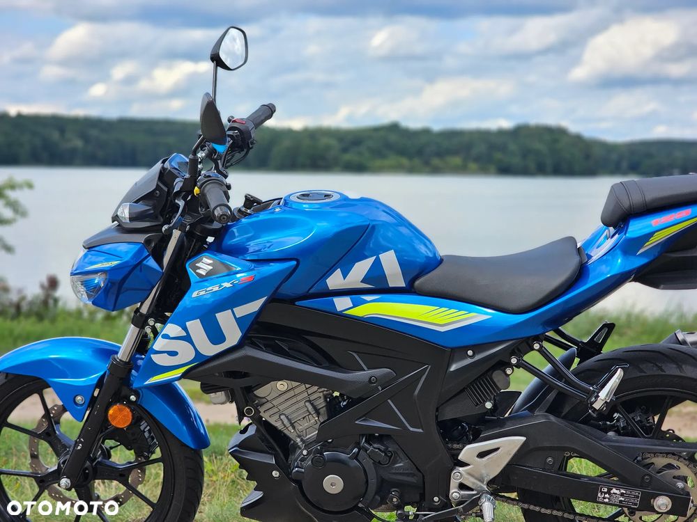 Suzuki GSX - 38