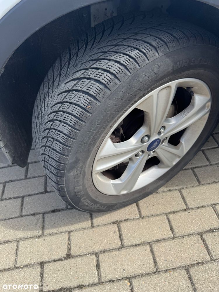 Ford Kuga 2.0 TDCi 2x4 Titanium - 5