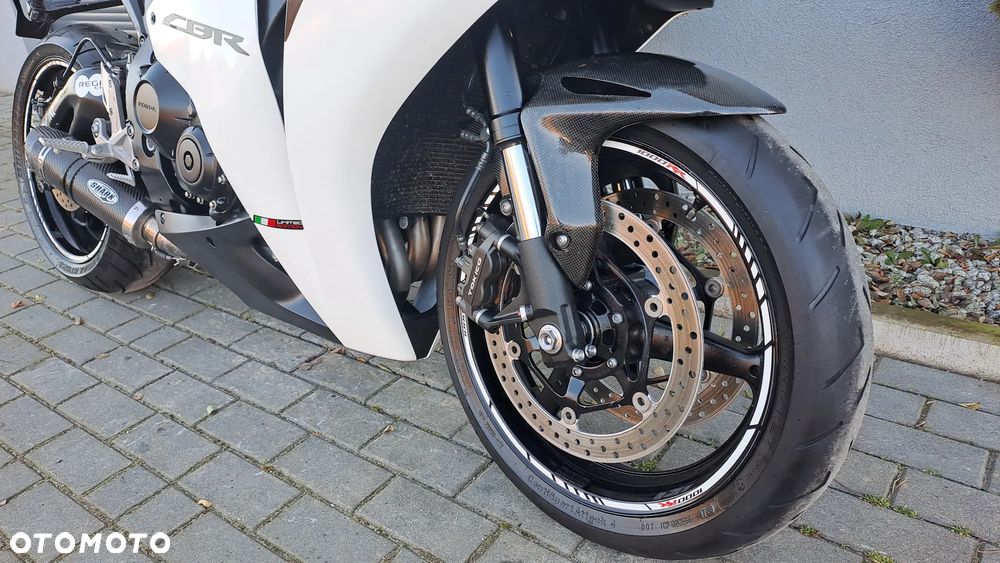Honda CBR - 9