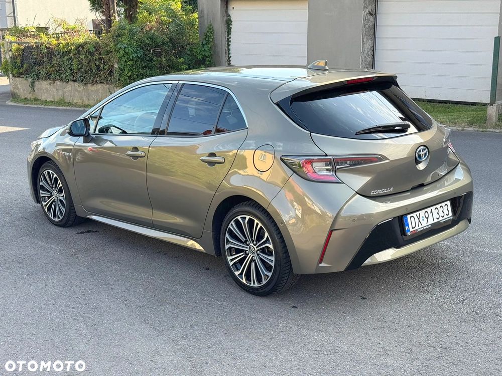 Toyota Corolla - 5