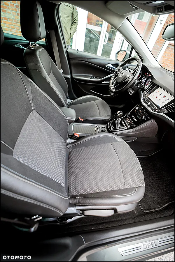 Opel Astra - 35