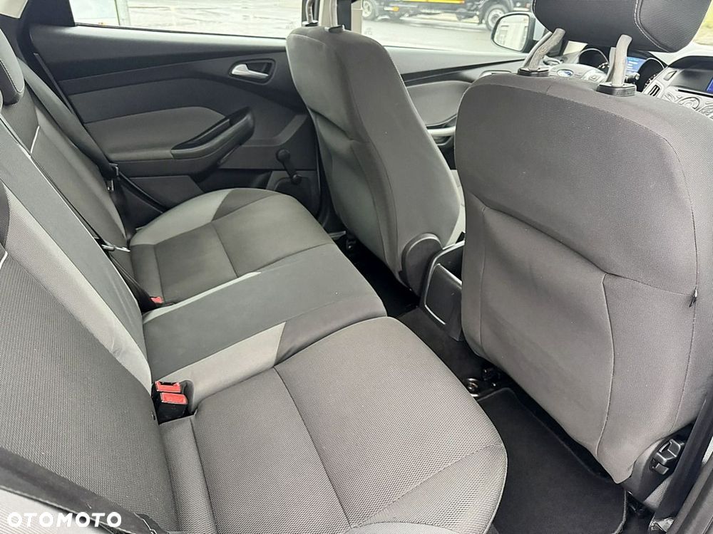 Ford Focus - 13
