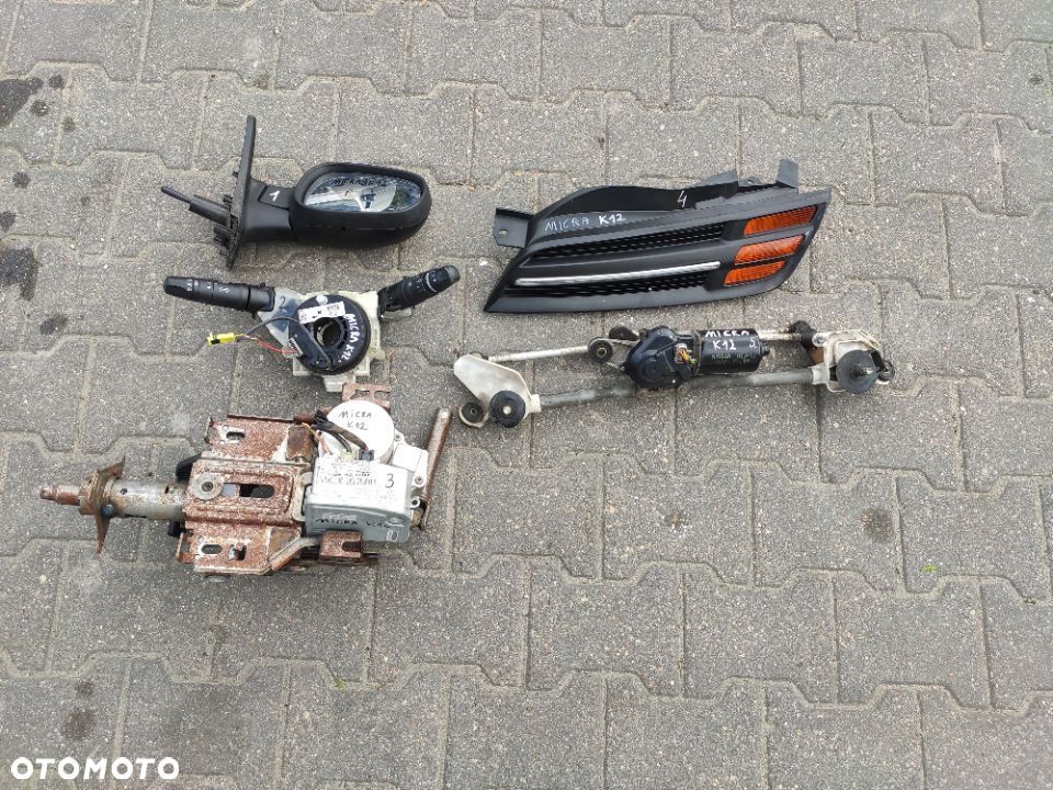 LUSTERKO PRAWE NISSAN MICRA K12