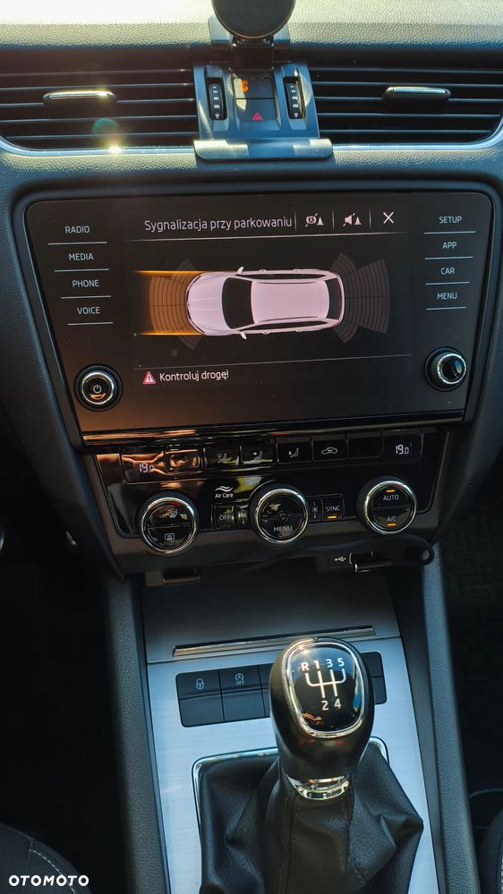 Skoda Octavia 1.6 TDI SCR Ambition - 17