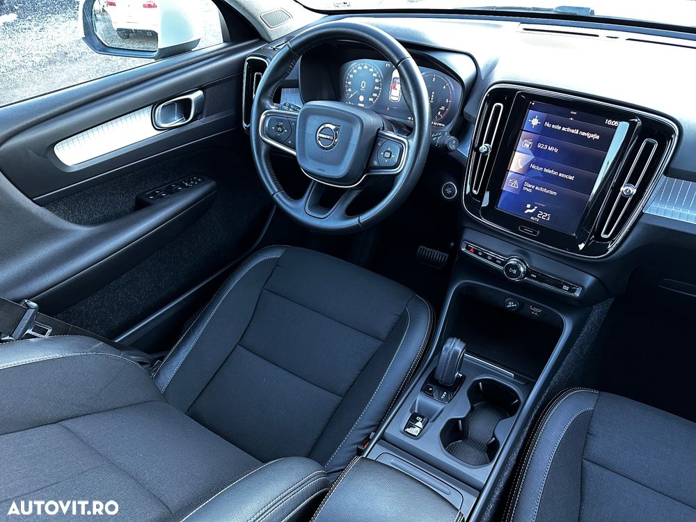 Volvo XC 40 D3 AWD Momentum - 22