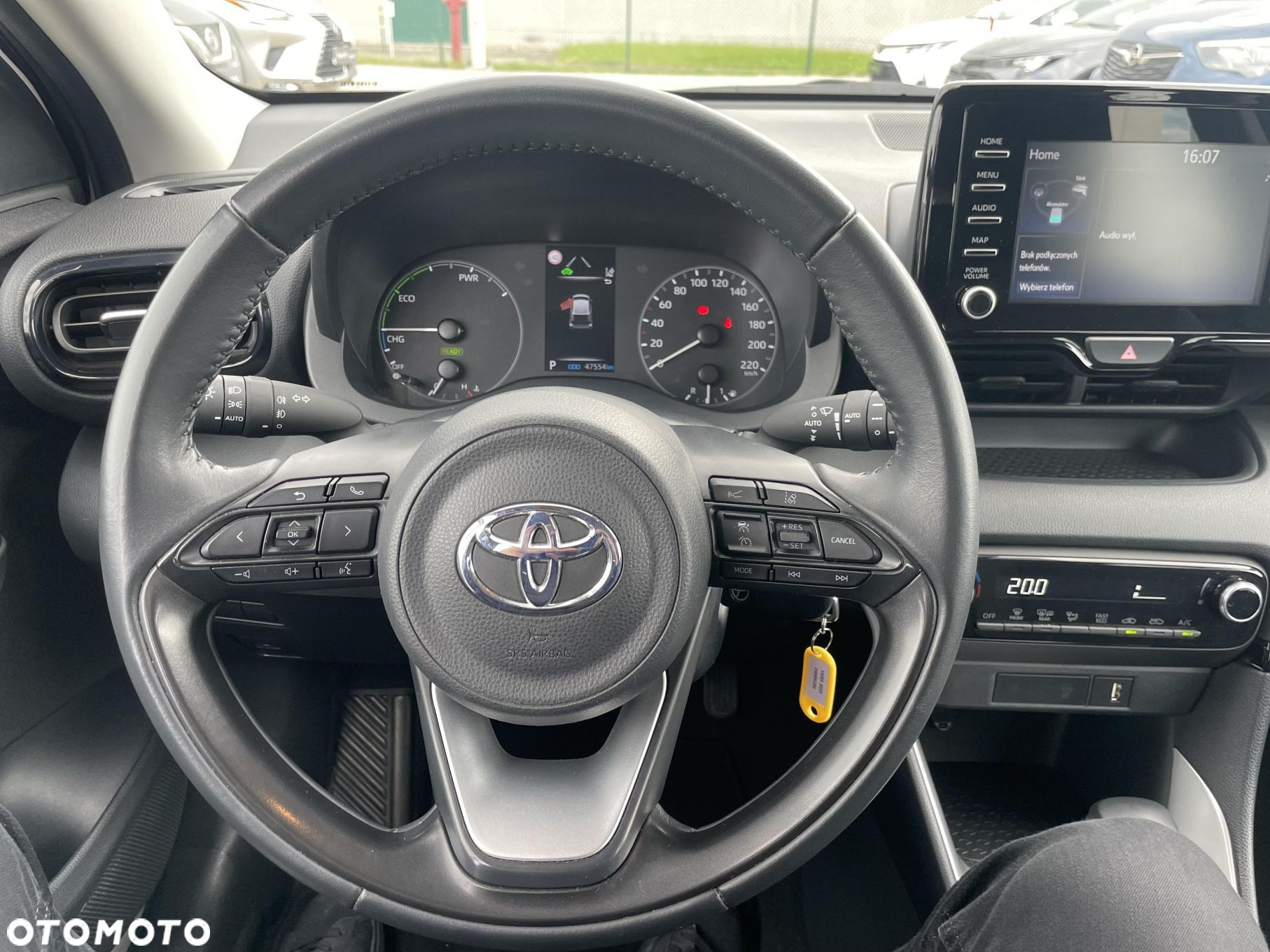 Toyota Yaris - 16