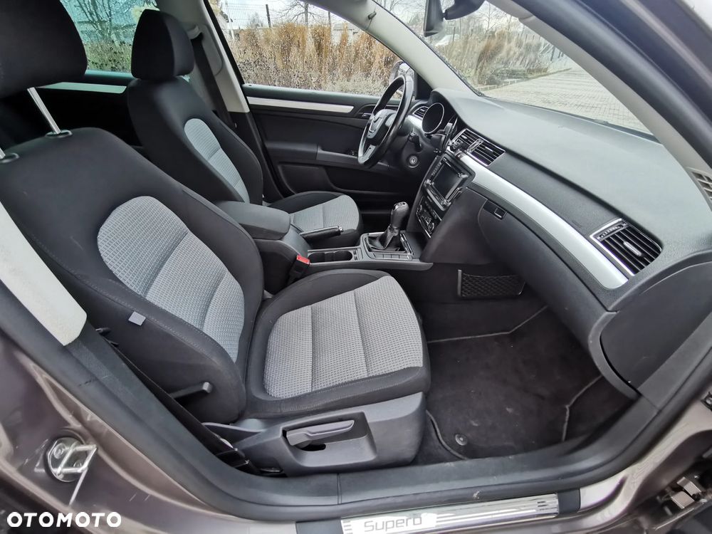 Skoda Superb 2.0 TDI Comfort - 7