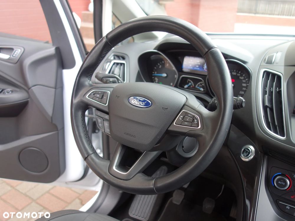 Ford C-MAX 1.5 TDCi Start-Stop-System Titanium - 24