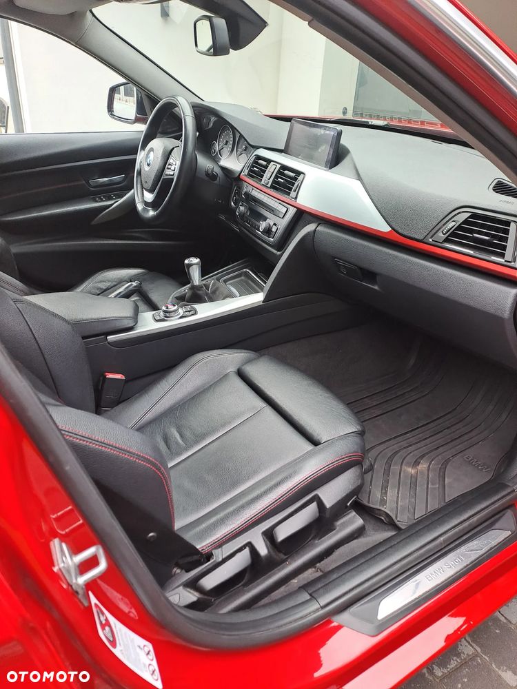 BMW Seria 3 318d Sport Line - 8