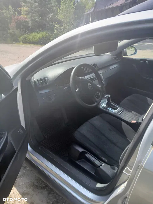 Volkswagen Passat 2.0 TDI DPF Trendline DSG - 6