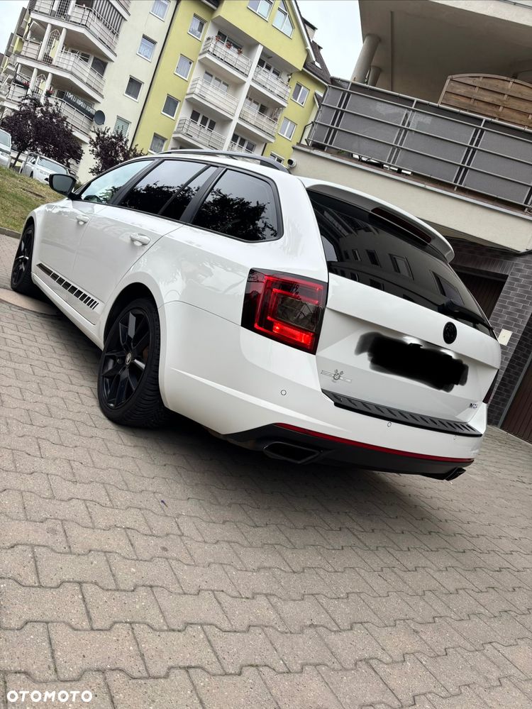 Skoda Octavia 2.0 TDI DSG RS - 6