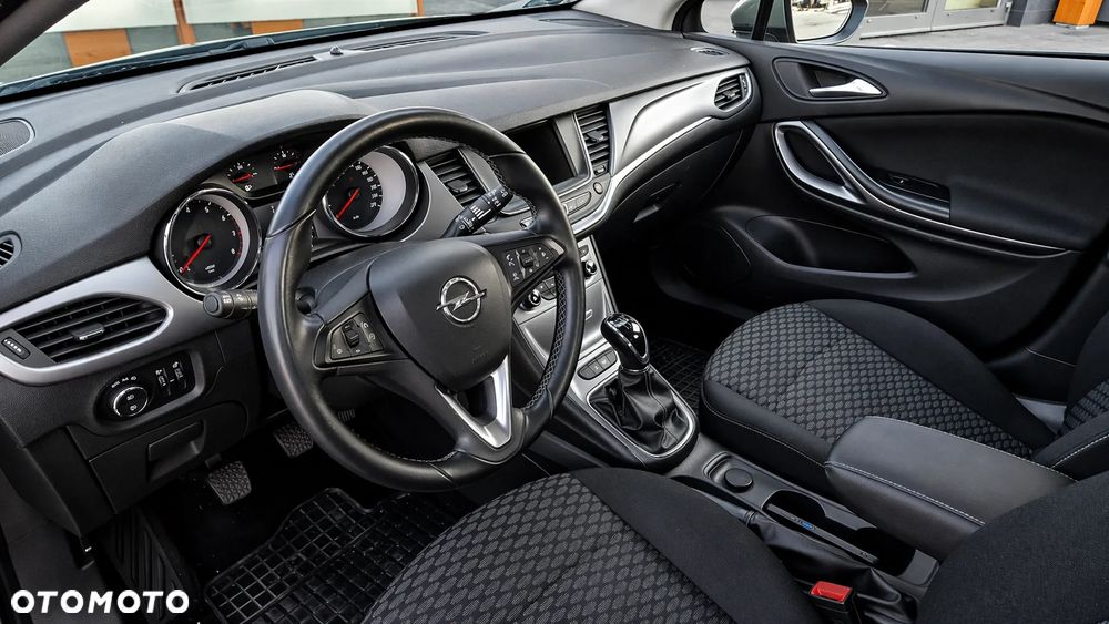 Opel Astra 1.4 T Dynamic - 10