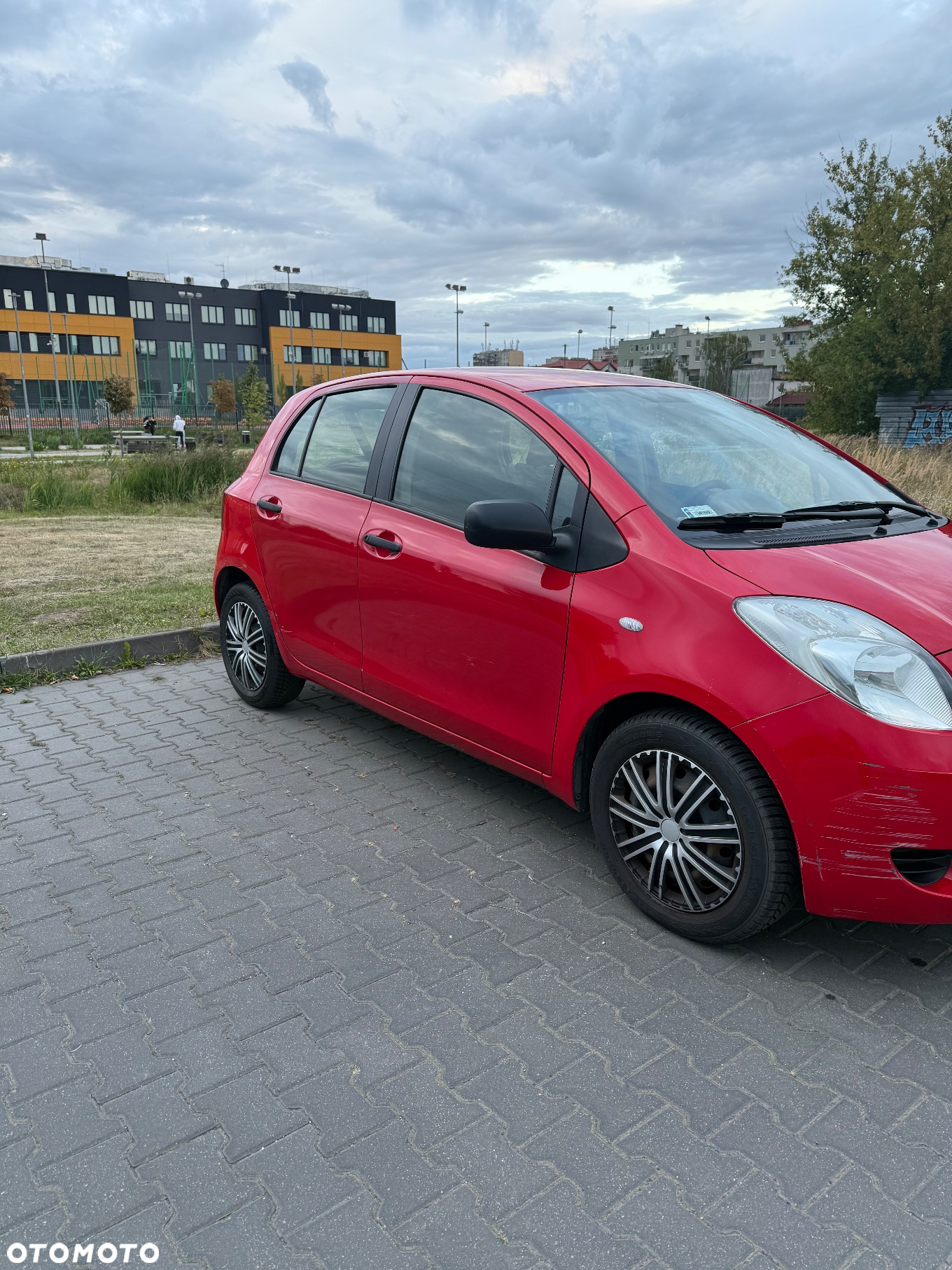 Toyota Yaris 1.3 Luna Premium - 5