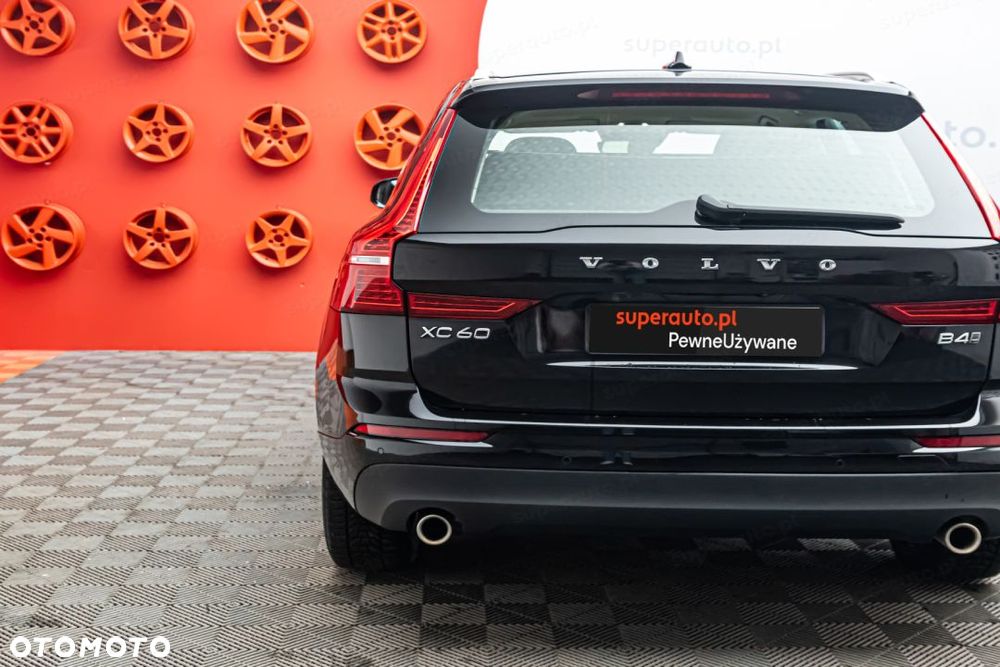 Volvo XC 60 B4 D AWD Momentum Pro - 30