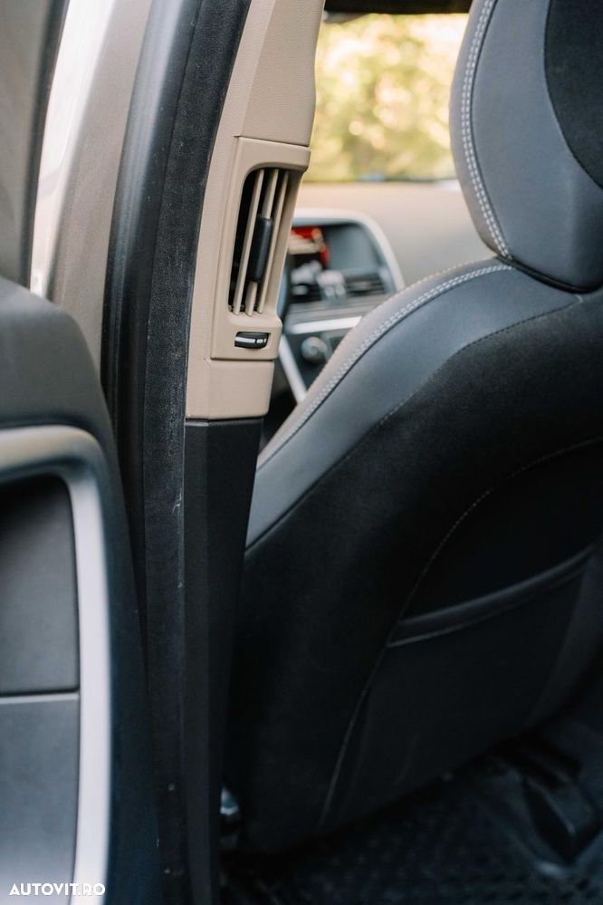 Volvo XC 60 2.4D AWD Momentum - 13