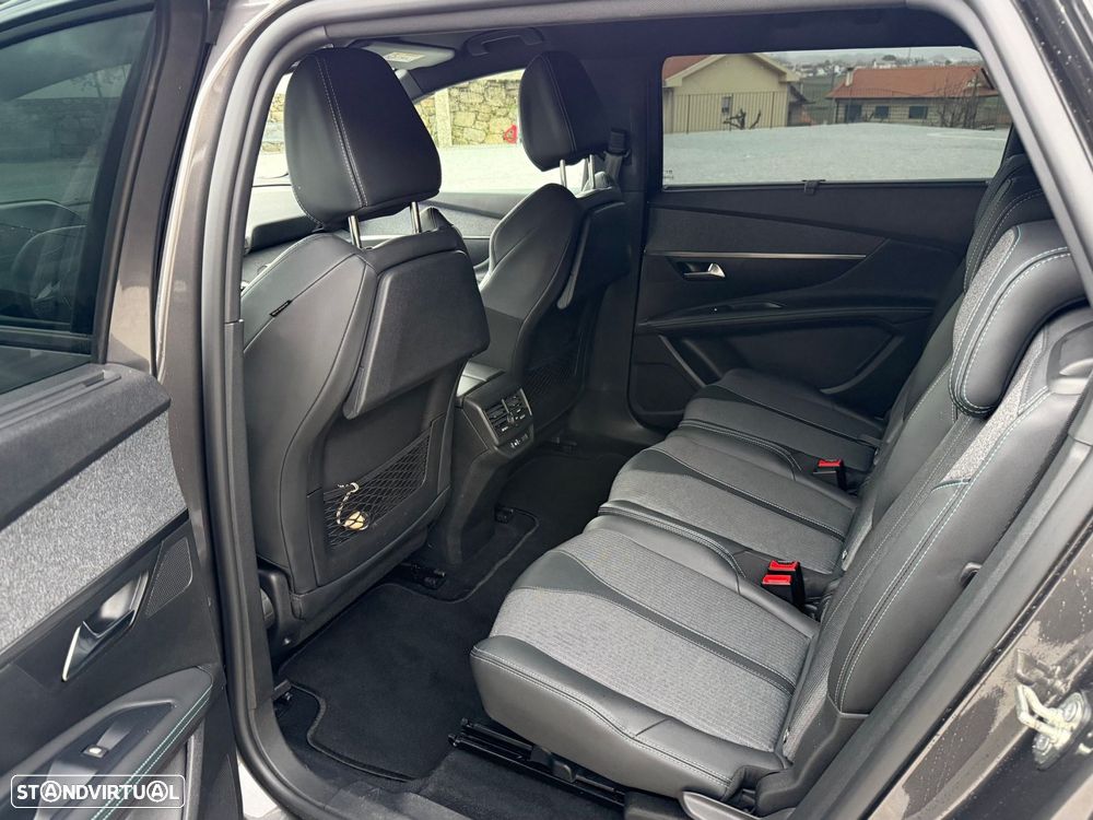 Peugeot 5008 1.5 BlueHDi Allure EAT8 - 22