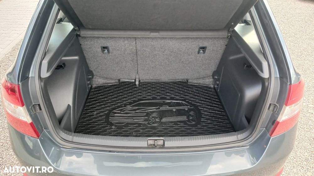 Skoda RAPID 1.2 TSI Ambition DSG - 9