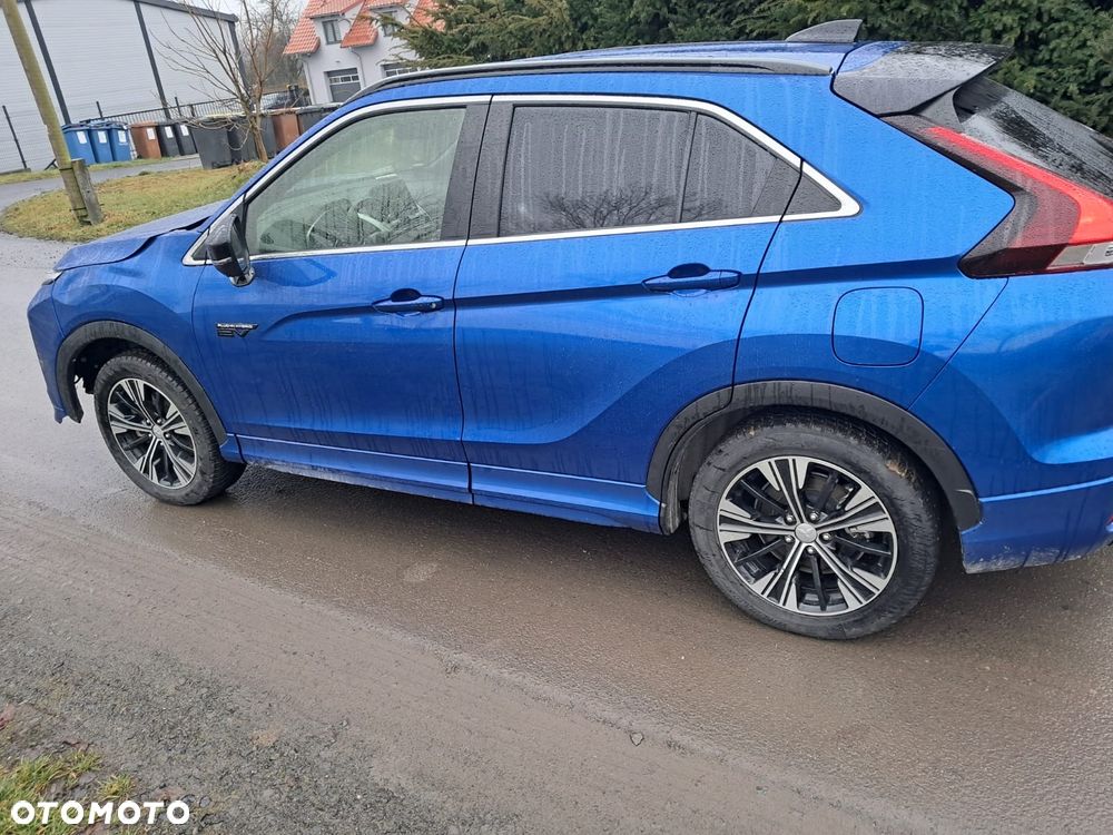 Mitsubishi Eclipse Cross 4WD Plus Select - 3