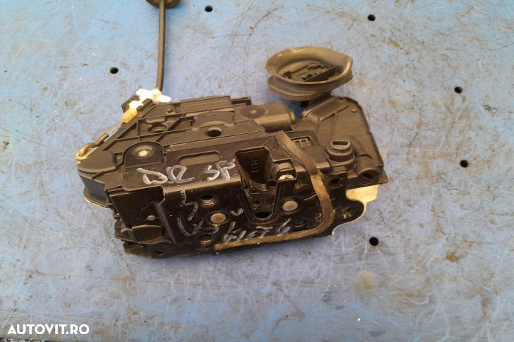 Broasca usa spate dreapta 5K4839016B Volkswagen VW Golf 6 [2008 - 201 - 1