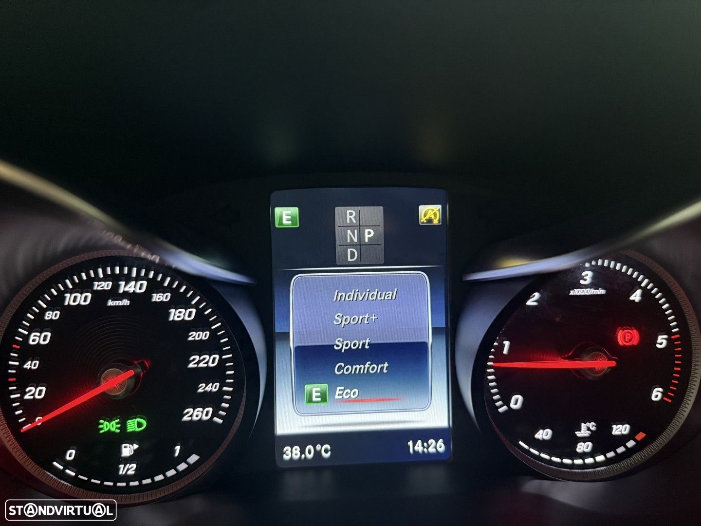 Mercedes-Benz GLC 250 d 4Matic 9G-TRONIC AMG Line - 22