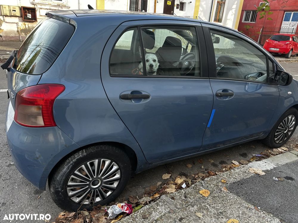 Toyota Yaris 1.3 Luna - 2