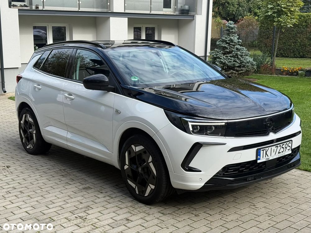 Opel Grandland Plug-in-Hybrid 1.6 DI Automatik GS Line - 2