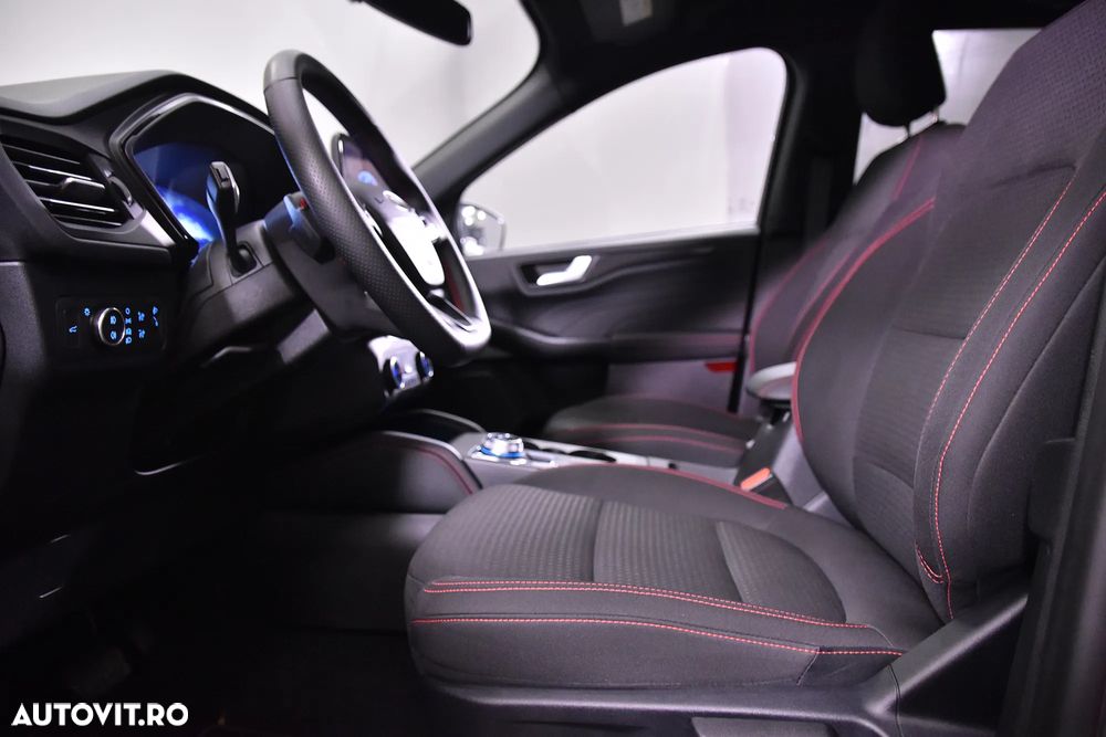 Ford Kuga - 24