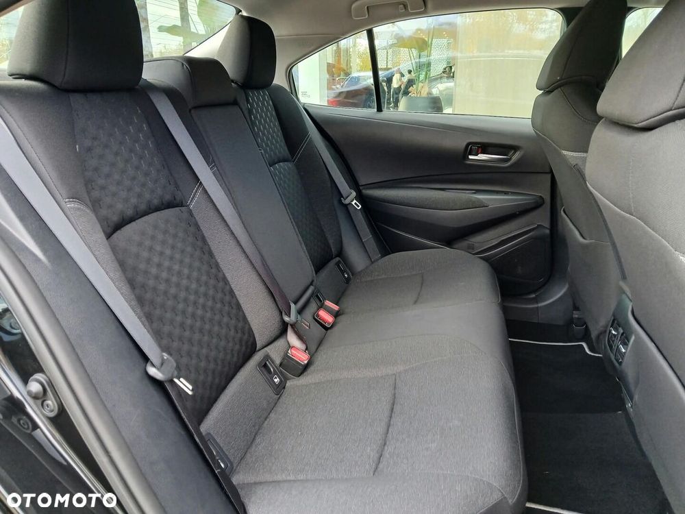 Toyota Corolla - 22