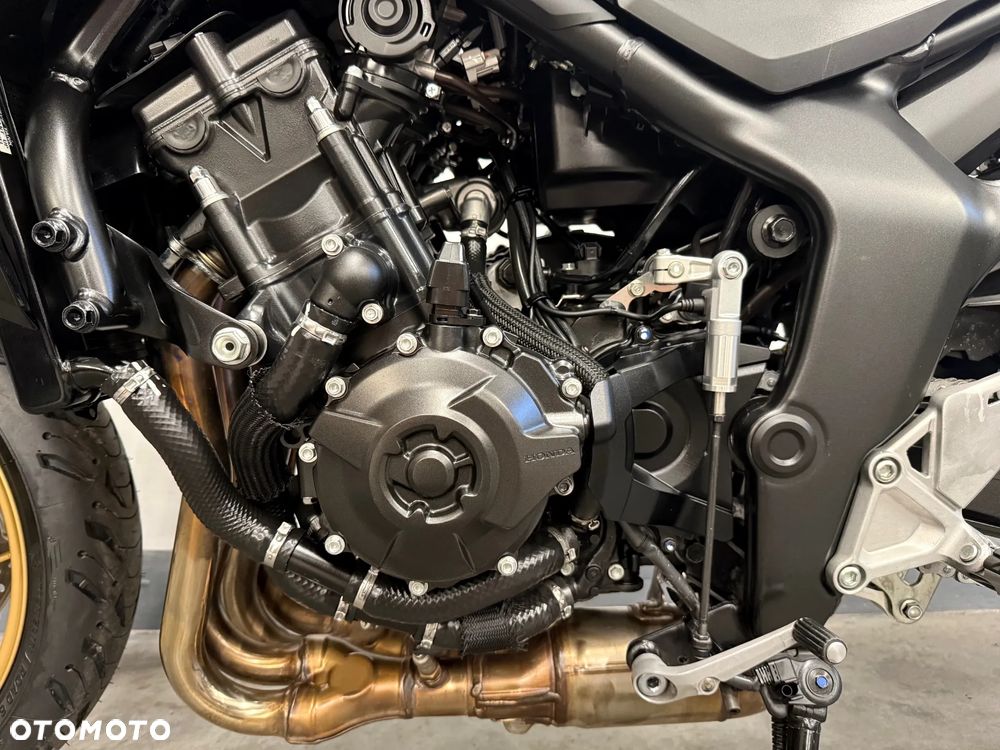 Honda Hornet - 17
